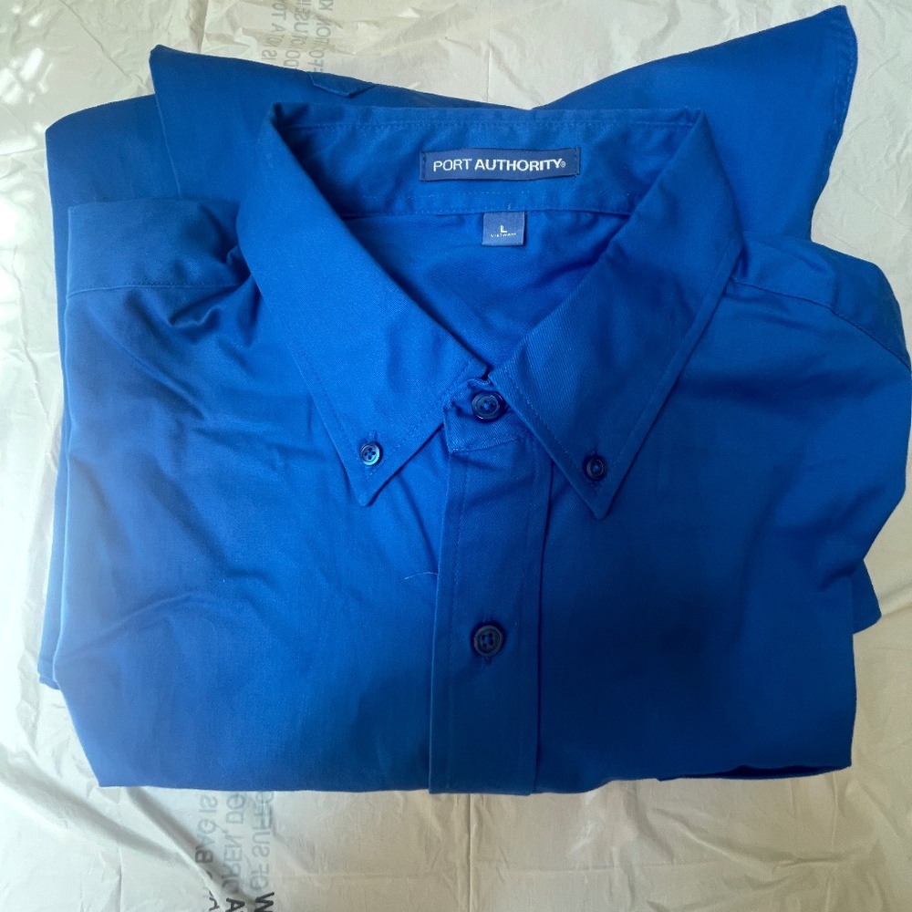 Men’s blue button down long sleeve